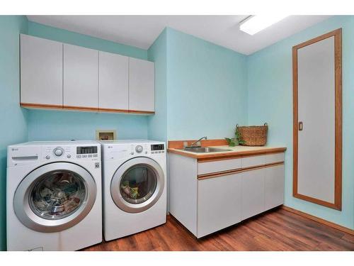 40114 Range Road 28-3, Rural Lacombe County, AB - Indoor Photo Showing Laundry Room