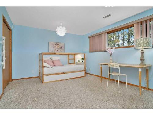 40114 Range Road 28-3, Rural Lacombe County, AB - Indoor Photo Showing Bedroom