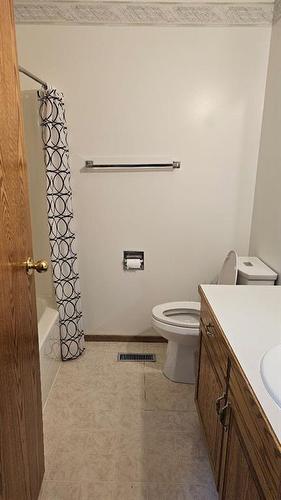 127 West Liberty, Millet, AB - Indoor Photo Showing Bathroom