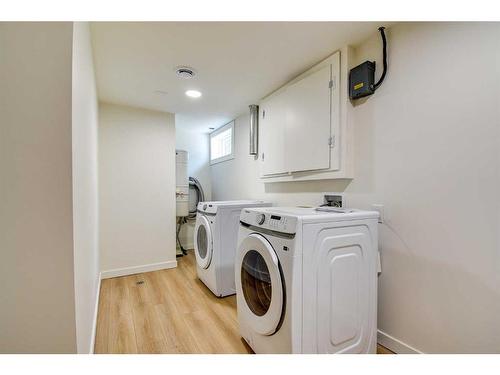 120 Pamely Avenue, Red Deer, AB - Indoor Photo Showing Laundry Room