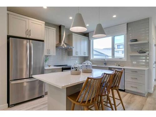 32 Treeline Manor Sw, Calgary, AB - Indoor Photo Showing Kitchen With Stainless Steel Kitchen With Upgraded Kitchen