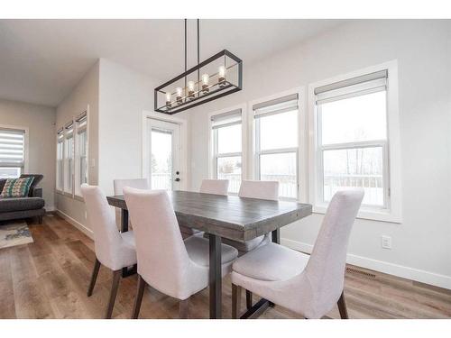 77 Longmire Close, Red Deer, AB - Indoor Photo Showing Dining Room