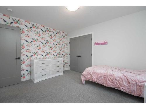 77 Longmire Close, Red Deer, AB - Indoor Photo Showing Bedroom