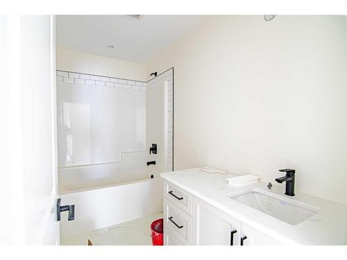 13 Larratt Close, Red Deer, AB - Indoor Photo Showing Bathroom