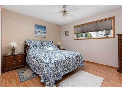 6108 42 Avenue, Camrose, AB - Indoor Photo Showing Bedroom