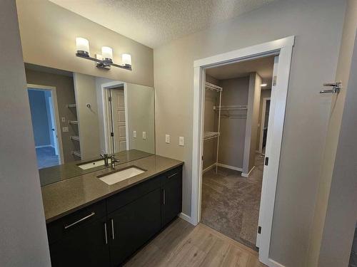 84 Key Cove Sw, Airdrie, AB - Indoor Photo Showing Bathroom