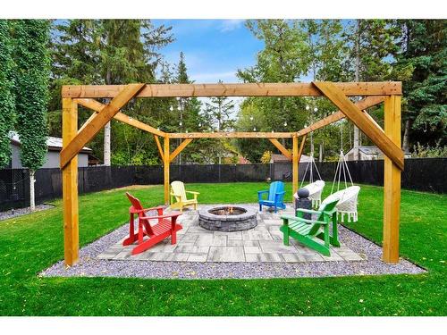 17 Hummingbird Lane, Half Moon Bay, AB - Outdoor With Backyard