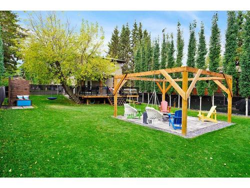 17 Hummingbird Lane, Half Moon Bay, AB - Outdoor With Backyard