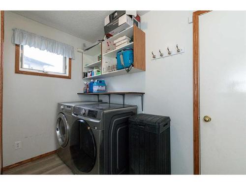 6027 69 Avenue, Rocky Mountain House, AB - Indoor Photo Showing Laundry Room