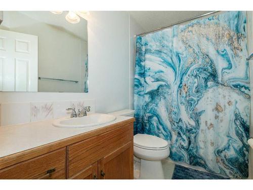 6027 69 Avenue, Rocky Mountain House, AB - Indoor Photo Showing Bathroom