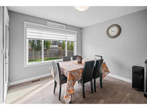 5215 36 Avenue, Camrose, AB - Indoor Photo Showing Dining Room