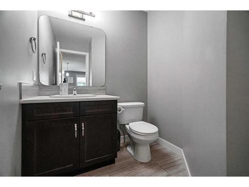 5215 36 Avenue, Camrose, AB - Indoor Photo Showing Bathroom