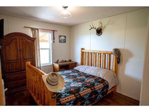 364011-761 Highway, Rural Clearwater County, AB - Indoor Photo Showing Bedroom