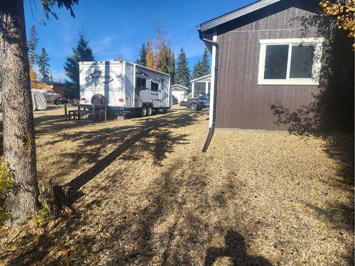 48B-10032 Township Road 422, Rural Ponoka County, AB 