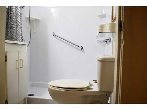 3938 45 Street, Red Deer, AB - Indoor Photo Showing Bathroom