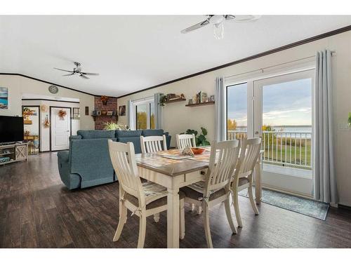 #654-22113 Township Road 440, Rural Camrose County, AB - Indoor Photo Showing Dining Room