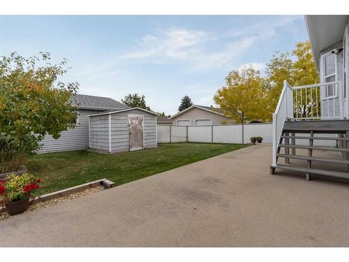 6520 49 Avenue, Camrose, AB - Outdoor