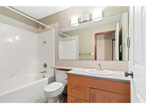 9 Lanterman Close, Red Deer, AB - Indoor Photo Showing Bathroom