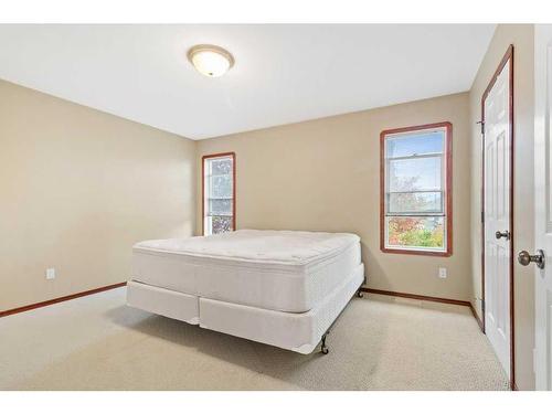 9 Lanterman Close, Red Deer, AB - Indoor Photo Showing Bedroom