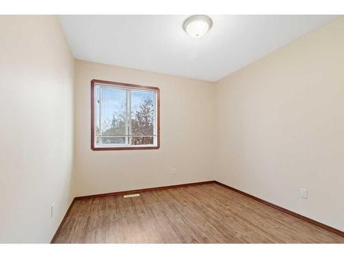 9 Lanterman Close, Red Deer, AB - Indoor Photo Showing Other Room