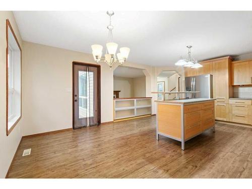 9 Lanterman Close, Red Deer, AB - Indoor Photo Showing Kitchen