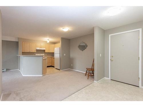 2206-12B Ironside Street, Red Deer, AB - Indoor Photo Showing Other Room