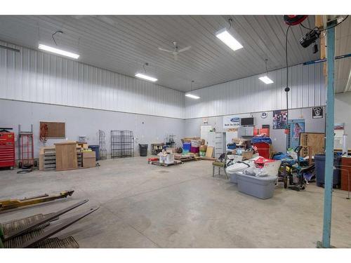 39052 Range Road 270, Rural Red Deer County, AB - Indoor Photo Showing Garage