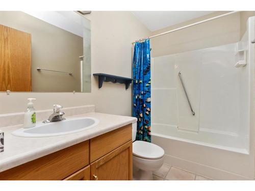 11 Lafond Drive, Tofield, AB - Indoor Photo Showing Bathroom