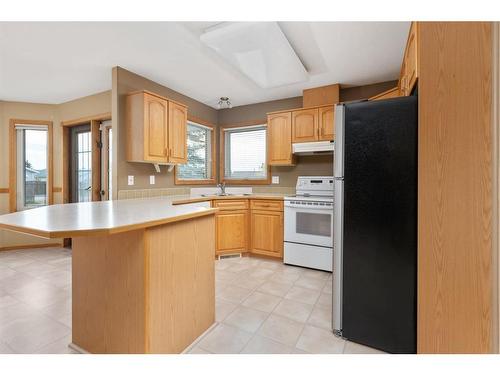 11 Lafond Drive, Tofield, AB - Indoor Photo Showing Kitchen