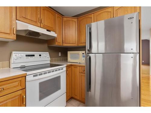 11 Lafond Drive, Tofield, AB - Indoor Photo Showing Kitchen