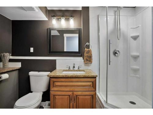 34 Coachman Way, Blackfalds, AB - Indoor Photo Showing Bathroom