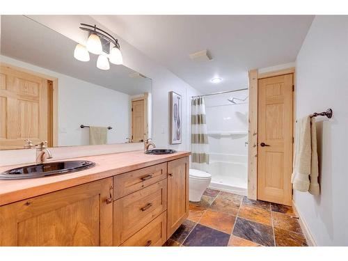 276 Canal Street, Rural Ponoka County, AB - Indoor Photo Showing Bathroom