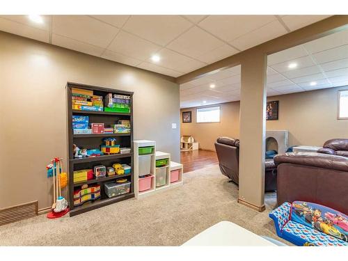 6923 Meadowview Close, Stettler, AB - Indoor Photo Showing Basement