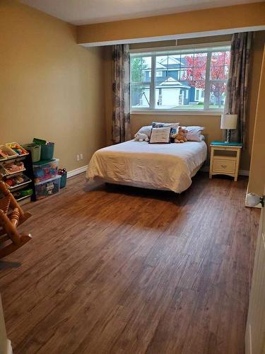 7123 Henner'S Road, Lacombe, AB - Indoor Photo Showing Bedroom