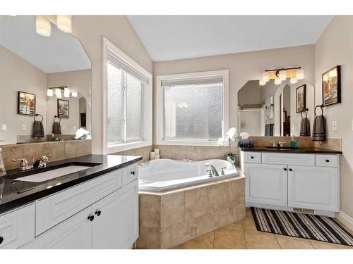 116 Ingle Close, Red Deer, AB - Indoor Photo Showing Bathroom