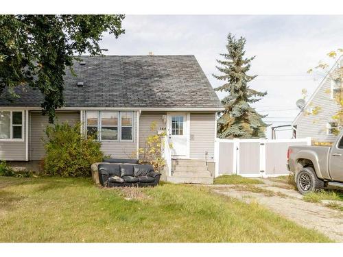 144 Tamarac Boulevard, Springbrook, AB - Outdoor