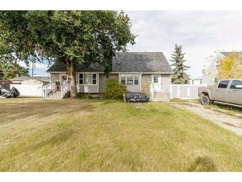 144 Tamarac Boulevard, Springbrook, AB - Outdoor