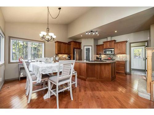 29 Parkland Crescent, Parkland Beach, AB - Indoor Photo Showing Dining Room