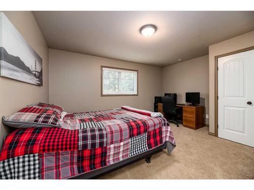 29 Parkland Crescent, Parkland Beach, AB - Indoor Photo Showing Bedroom