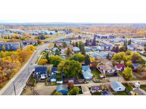 5918 52 Avenue, Red Deer, AB - Outdoor With View