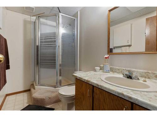 19027 Township Road 452, Rural Camrose County, AB - Indoor Photo Showing Bathroom