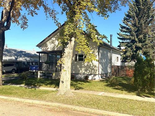 5005 46 Avenue, Forestburg, AB - Outdoor