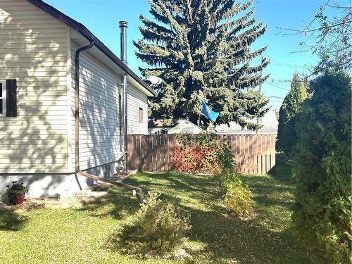 5005 46 Avenue, Forestburg, AB - Outdoor