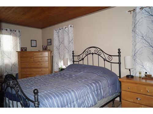 53021A Township Rd 37-2, Rural Clearwater County, AB - Indoor Photo Showing Bedroom