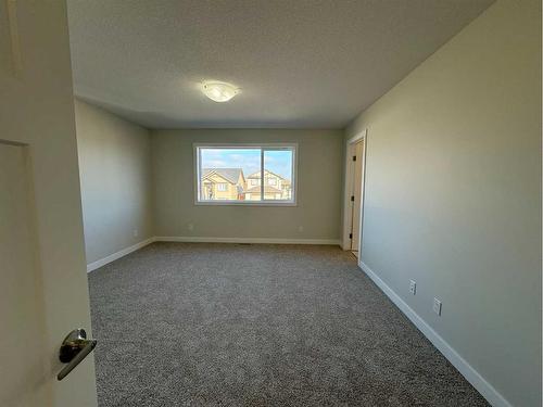 4745 Aspen Lakes Boulevard, Blackfalds, AB - Indoor Photo Showing Other Room