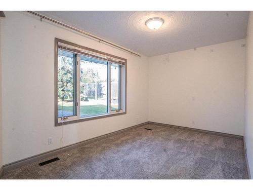 38172 Highway 766, Rural Red Deer County, AB - Indoor Photo Showing Other Room