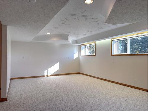 38172 Highway 766, Rural Red Deer County, AB - Indoor Photo Showing Other Room