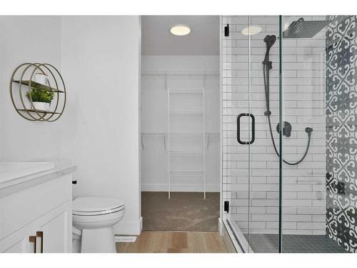 244 Emerald Drive, Red Deer, AB - Indoor Photo Showing Bathroom