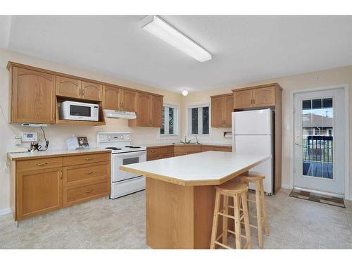 5834 65 Avenue, Rocky Mountain House, AB - Indoor Photo Showing Kitchen With Double Sink