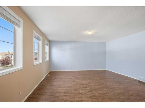 5 Juniper Close, Red Deer, AB - Indoor Photo Showing Other Room